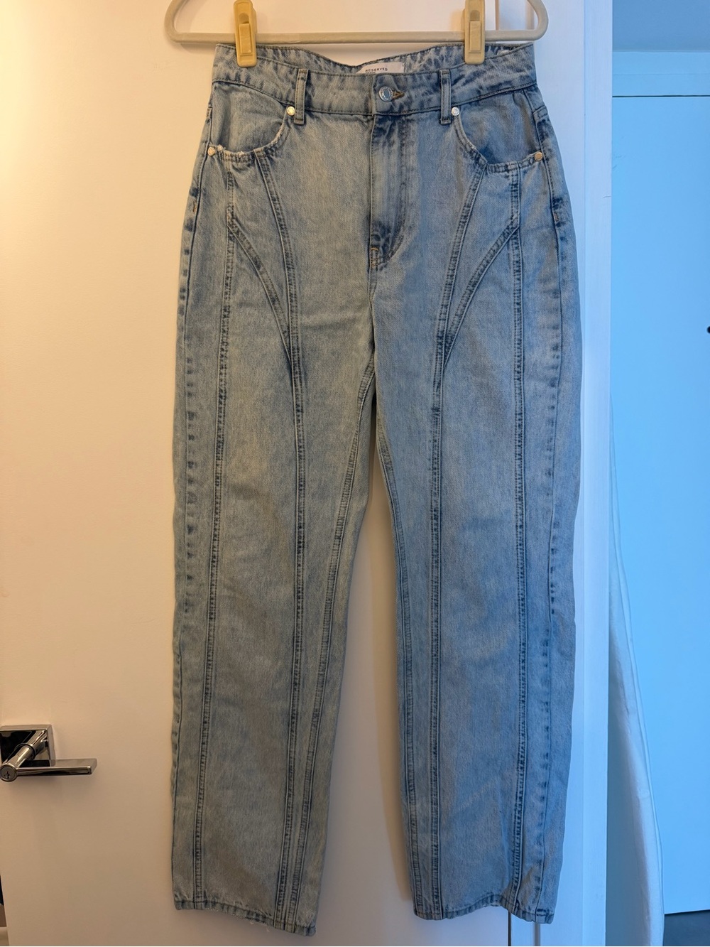 High-Rise Relaxed Light Blue Jeans